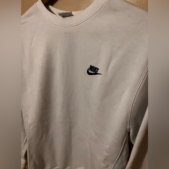 Nike small fleece white pullover - Picture 4 of 4